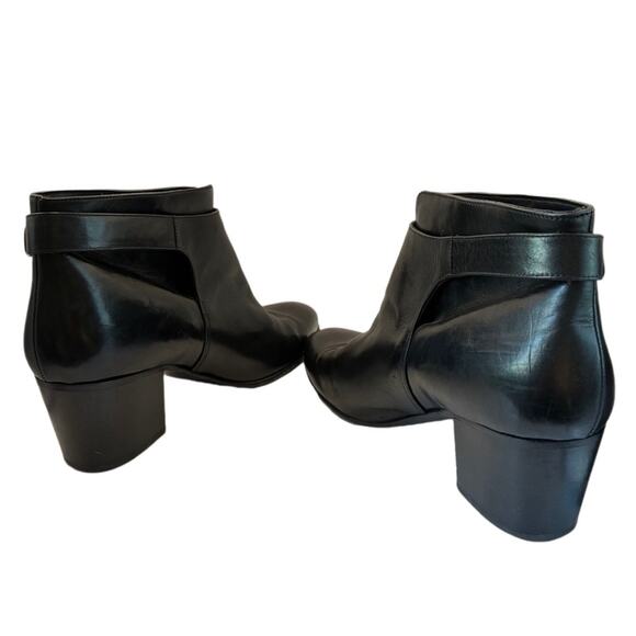 VINCE Harriet Leather Boot Ankle Booties Almond Toe in Black Leather Size 11 - Picture 7 of 10